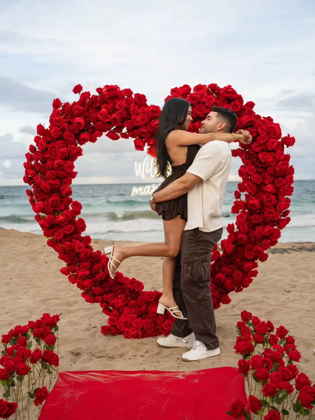 Luxury Red Rose Floral Arrangement Cloth Base Heart-Shaped Frame Arch Wedding Backdrop Decor Window Display Props A8869