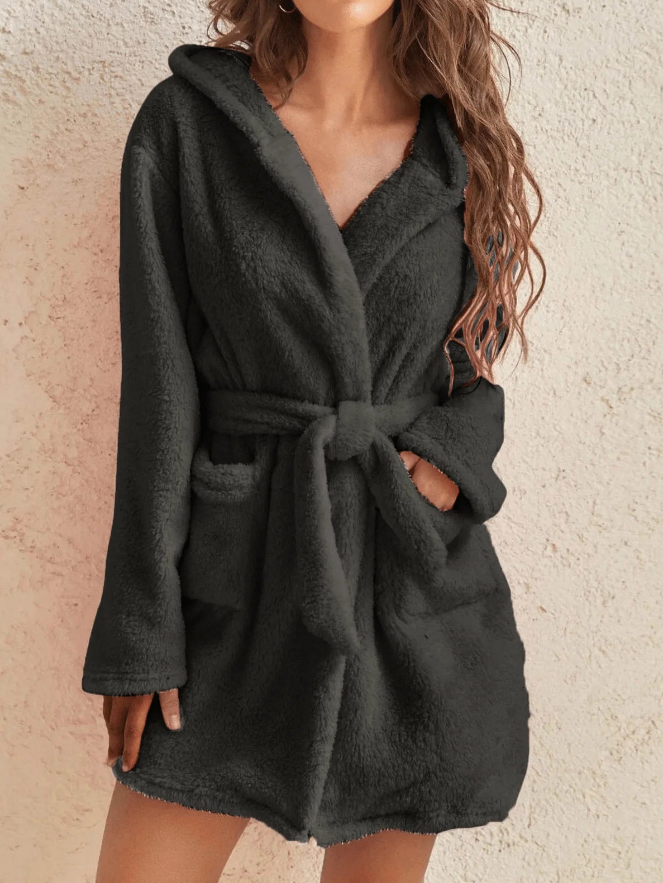 1 piece of women's solid color hooded robe with belt, cozy and warm fleece pajamas for home wear in autumn and winter.