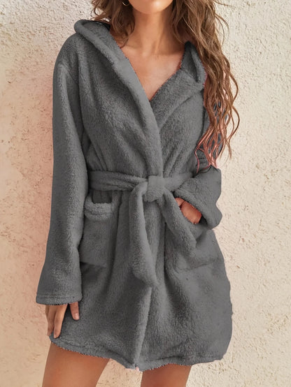 1 piece of women's solid color hooded robe with belt, cozy and warm fleece pajamas for home wear in autumn and winter.